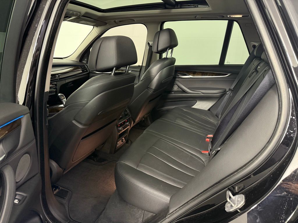 Thumbnail: 2015 BMW X5 - 22