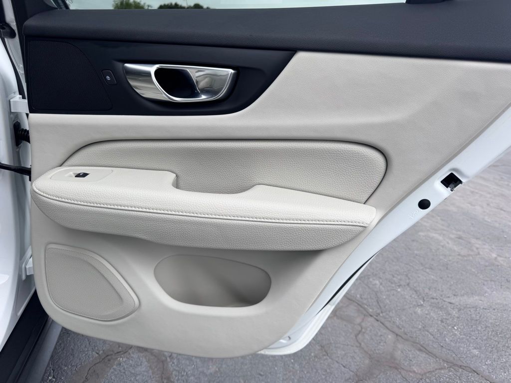 VolvoV60 Cross Country18