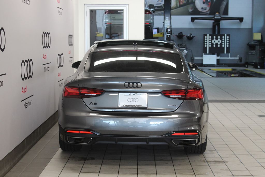 Thumbnail: 2022 Audi A5 - 5