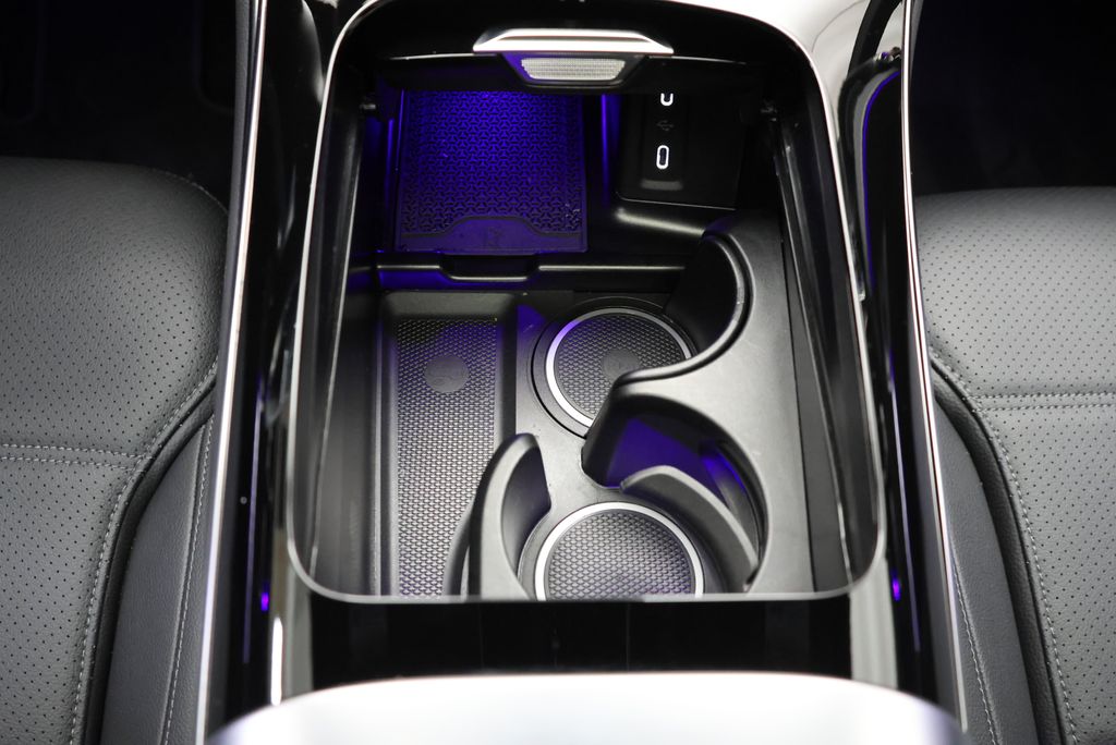 Thumbnail: 2026 Mercedes-Benz GLC - 28