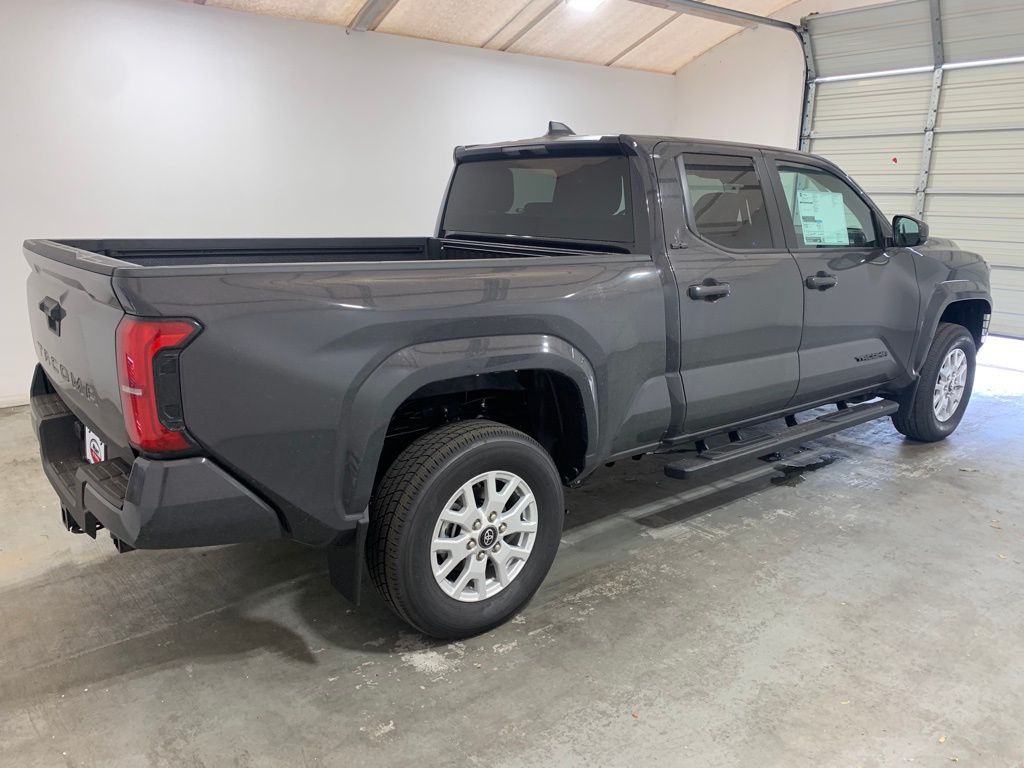 2024 Toyota Tacoma SR5 5