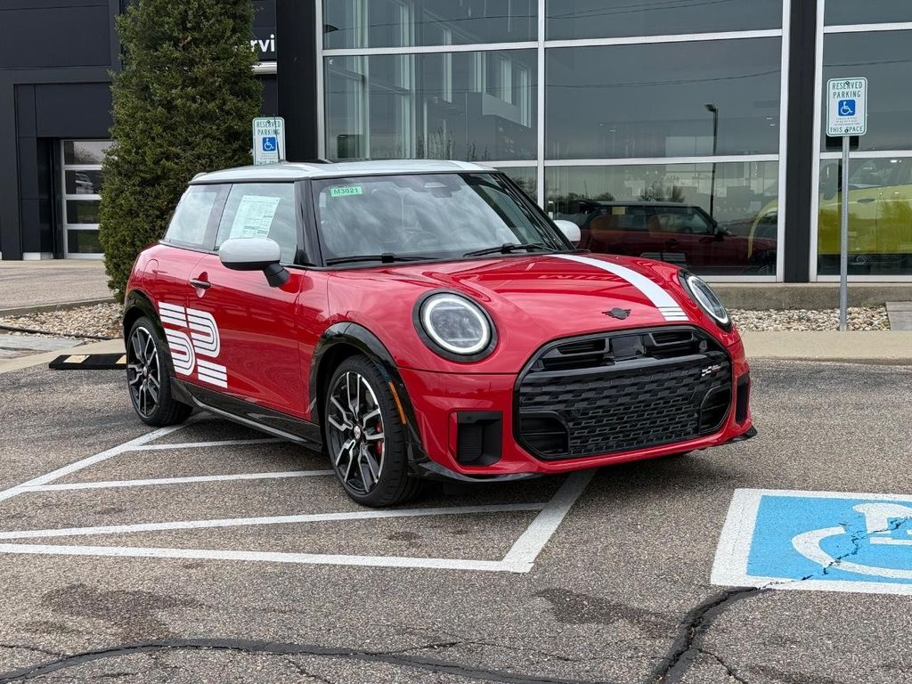 2026 MINI Hardtop JCW Iconic
