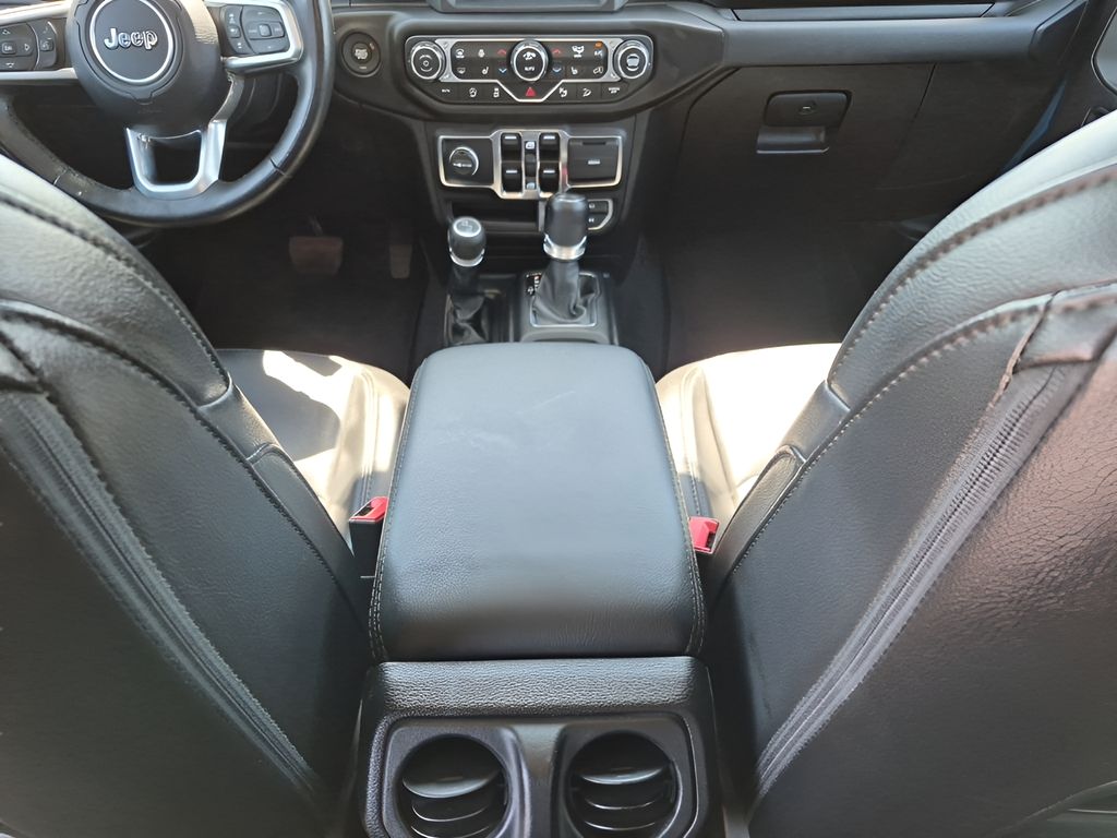 Used Car 2020 Jeep Wrangler  Unlimited Sahara For Sale Under $25,000 In Austin, Texas