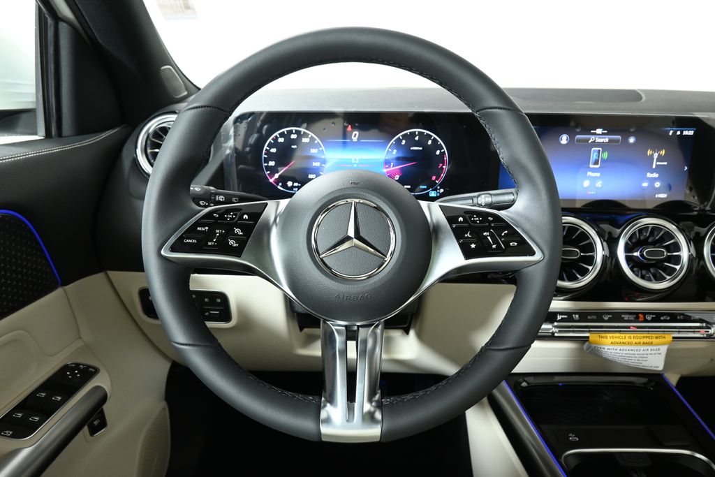 2025 Mercedes-Benz GLA 250 4MATIC 17