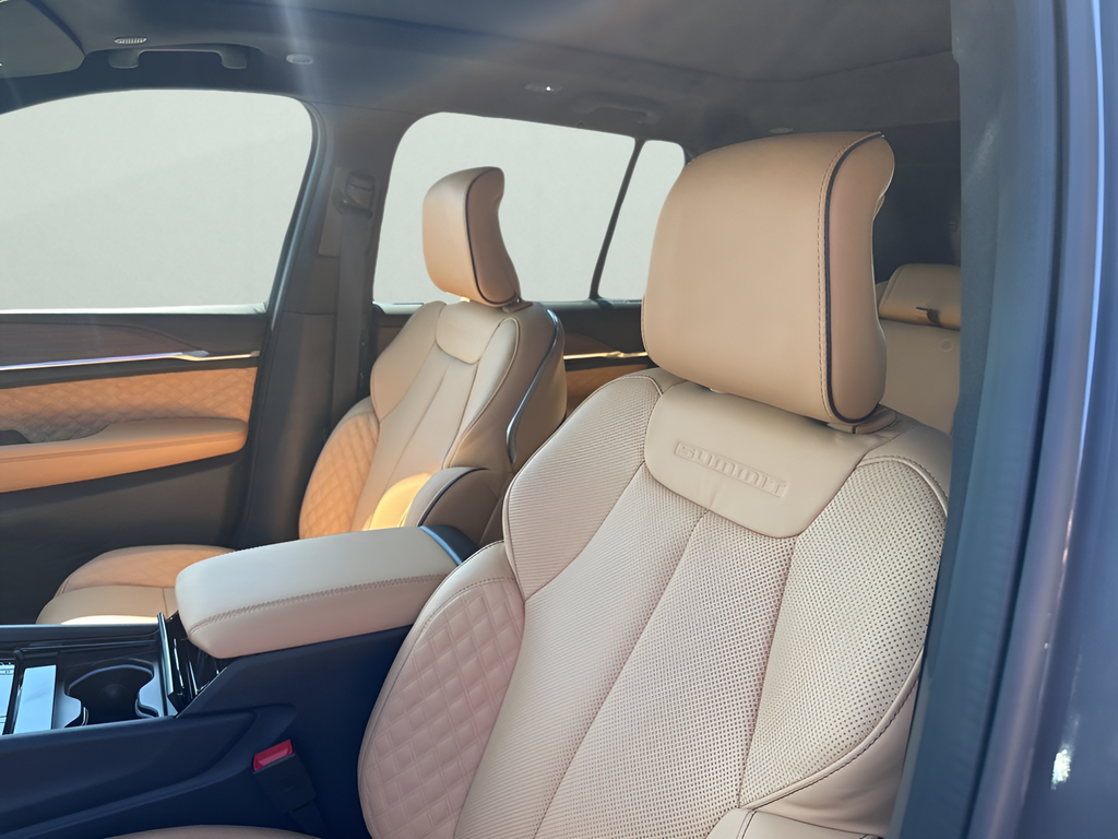 New Car 2025 Jeep Grand Cherokee  Summit For Sale Under $70,000 In Austin, Texas