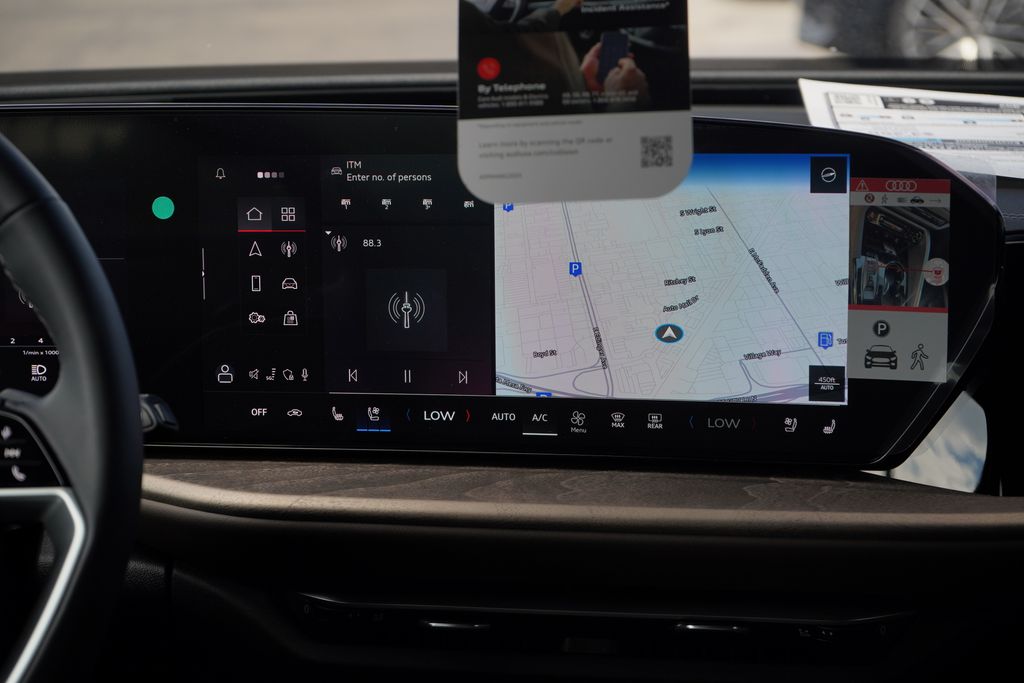 Thumbnail: 2025 Audi Q5 - 10