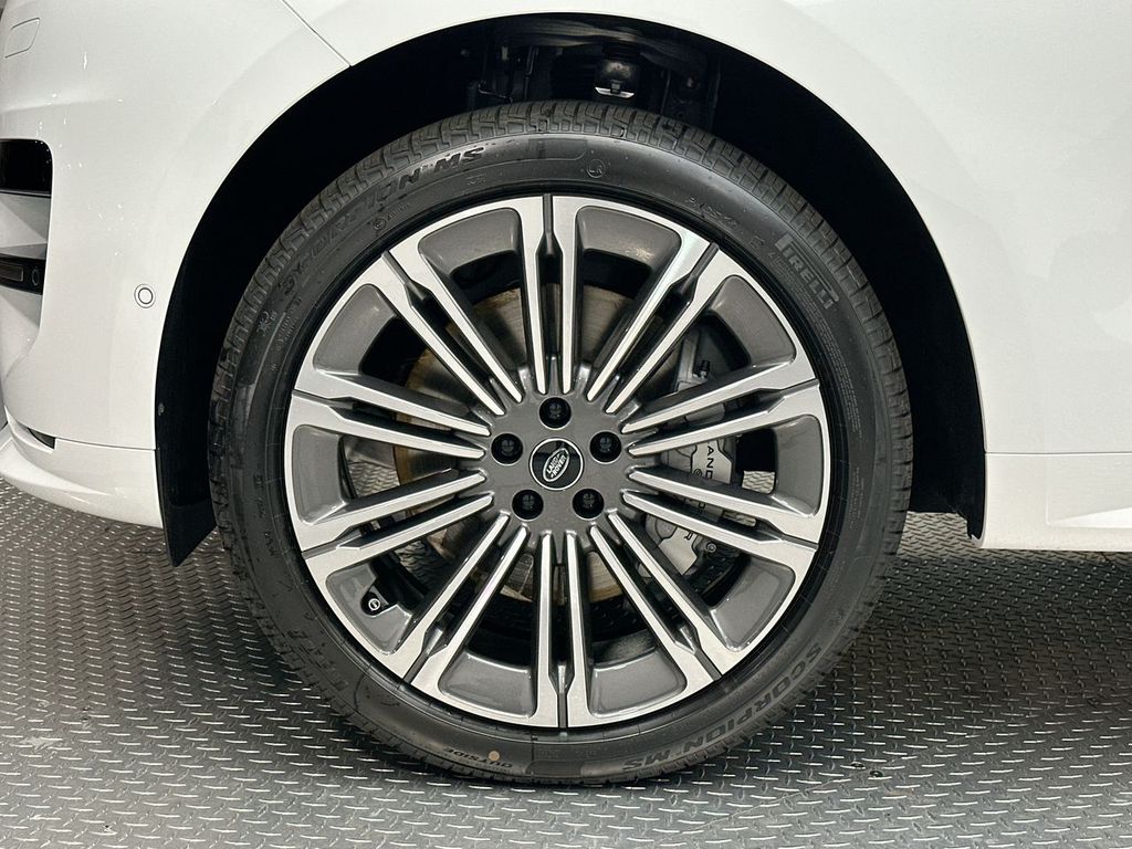 2025 Land Rover Range Rover Sport Dynamic 5