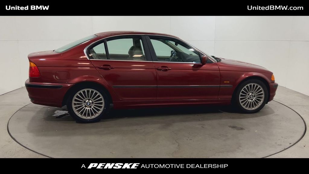 2001 BMW 3 Series 330i 9