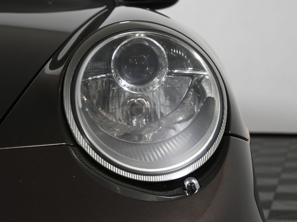 Thumbnail: 2008 Porsche 911 - 19