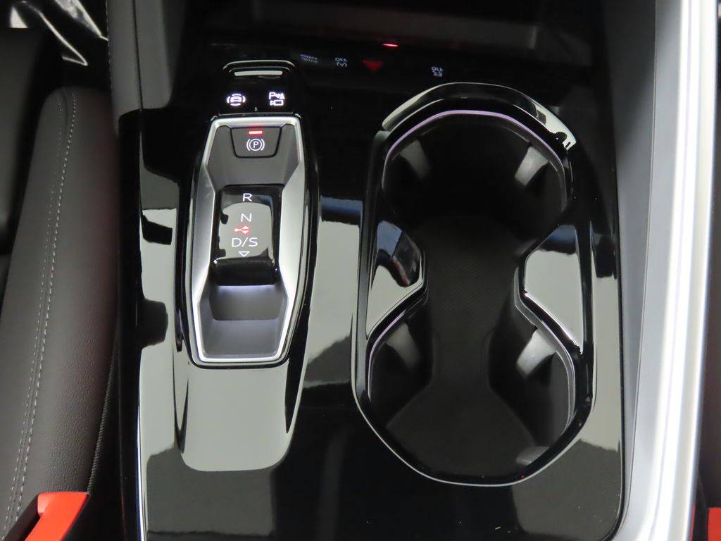 Thumbnail: 2025 Audi Q5 - 21