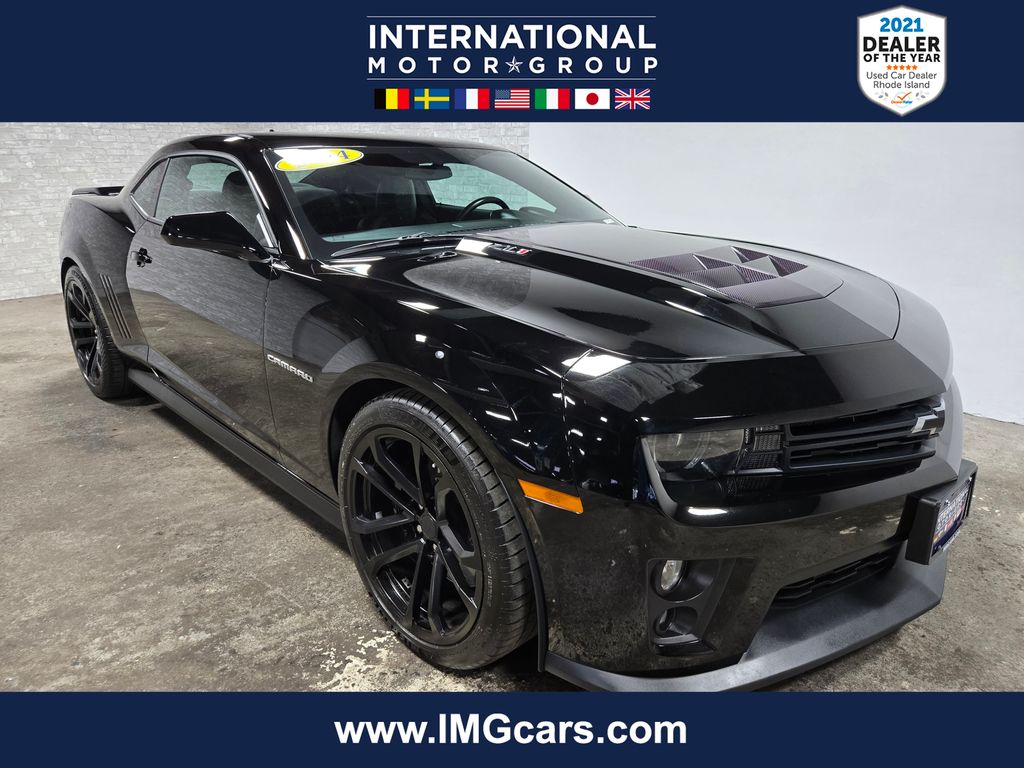 2014 Chevrolet Camaro ZL1's photo