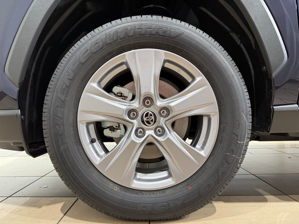 Thumbnail: 2025 Toyota RAV4 - 9