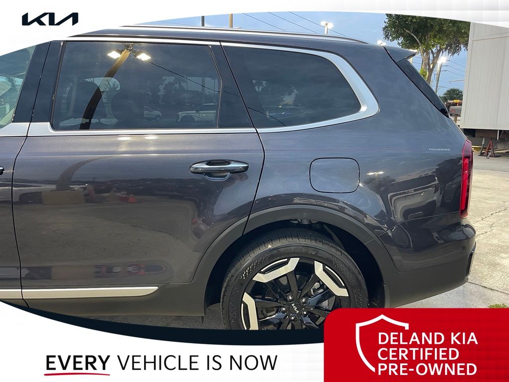 2025 Kia Telluride S - Photo 16