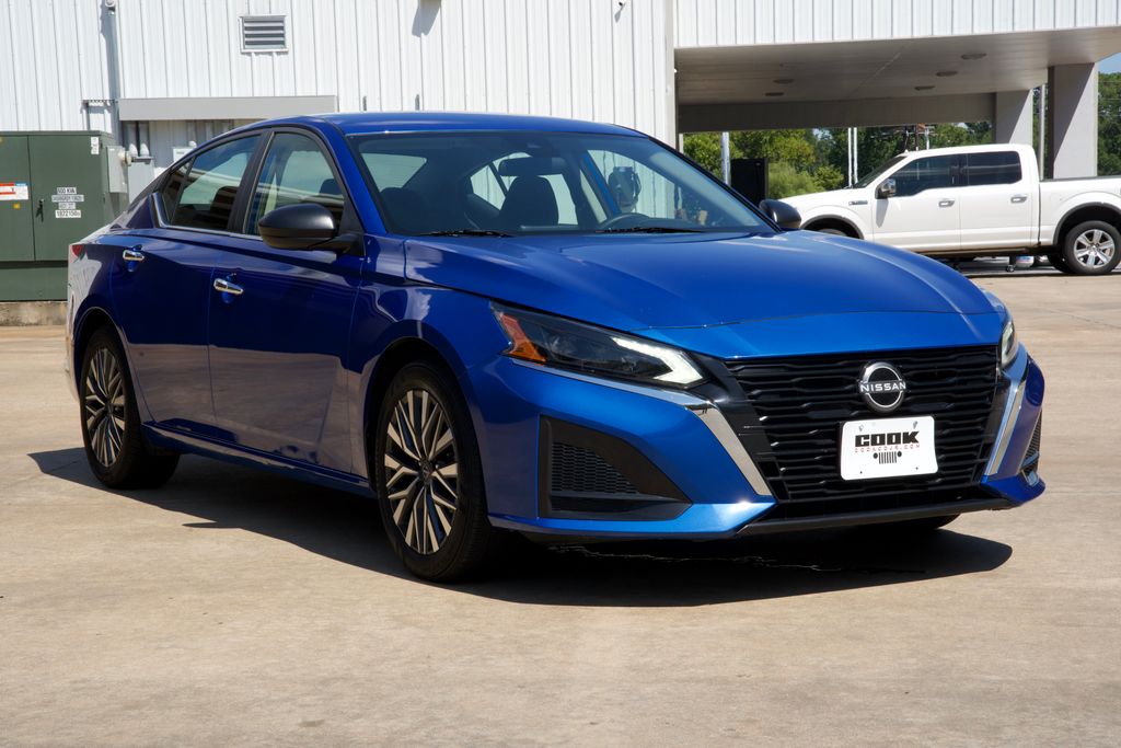 2025 Nissan Altima 2.5 SV Blue at Don McGill Toyota
