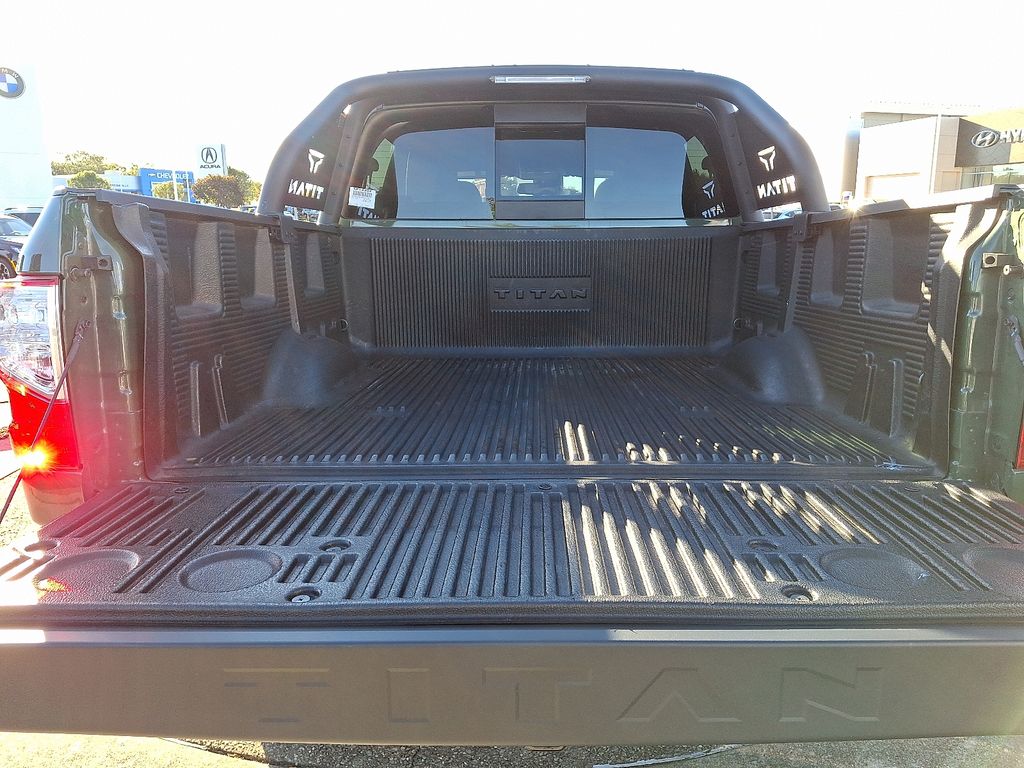 Thumbnail: 2024 Nissan Titan - 29