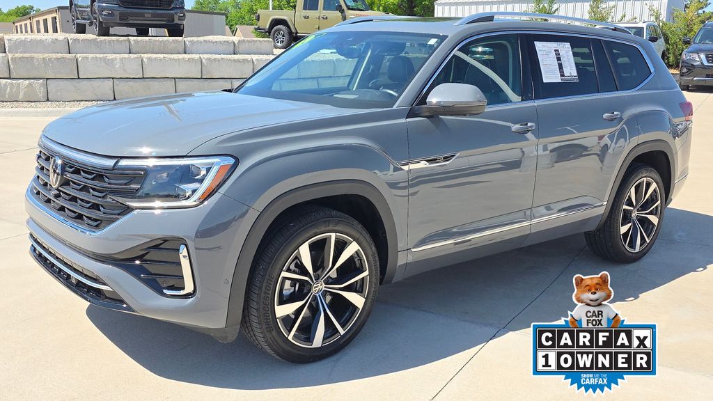 2025 Volkswagen Atlas 2.0T SEL Premium R-Line