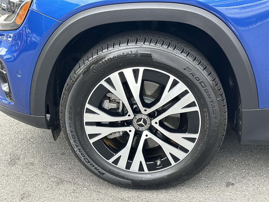 Thumbnail: 2024 Mercedes-Benz GLB - 14