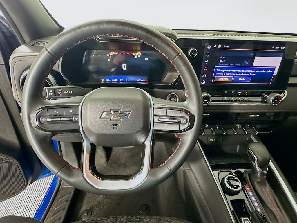 Thumbnail: 2023 Chevrolet Colorado - 11