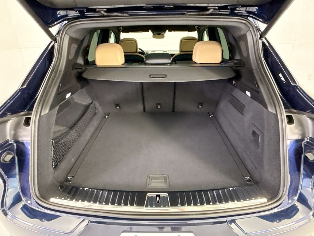 Thumbnail: 2026 Porsche Cayenne - 28