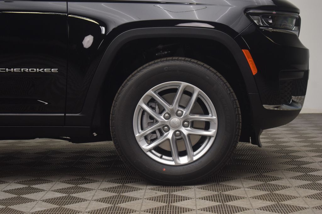new 2026 Jeep Grand Cherokee L car, priced at $39,972