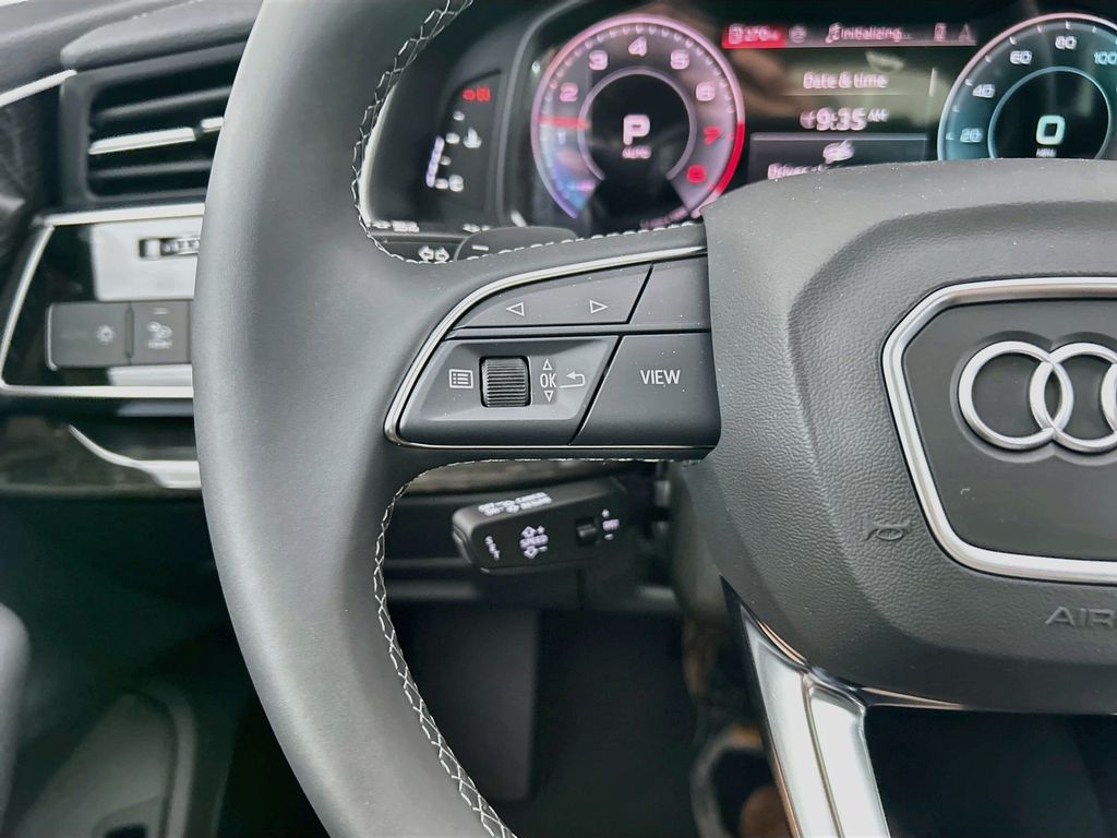 Thumbnail: 2026 Audi Q7 - 11