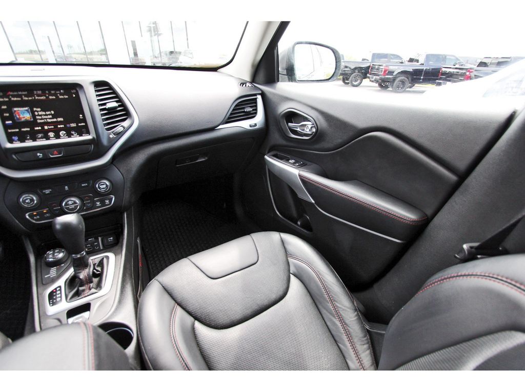 2018 Jeep Cherokee Trailhawk Silver at AutoSavvy Houston Northwest