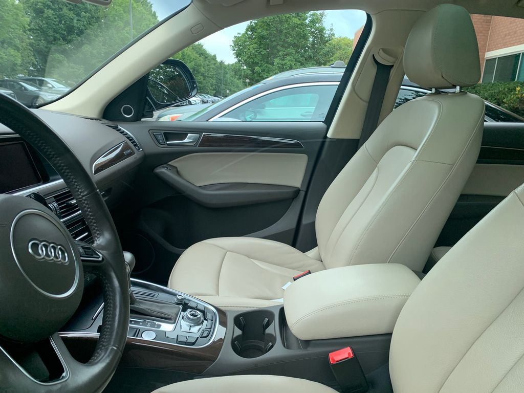 Thumbnail: 2016 Audi Q5 - 5