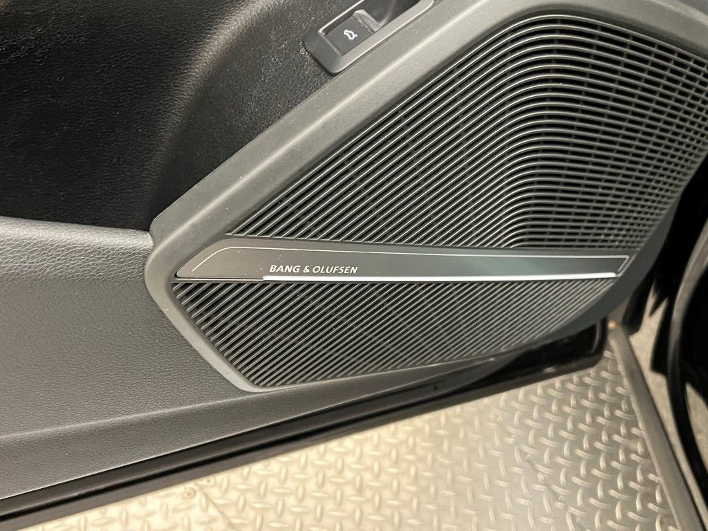 Thumbnail: 2023 Audi Q5 - 32