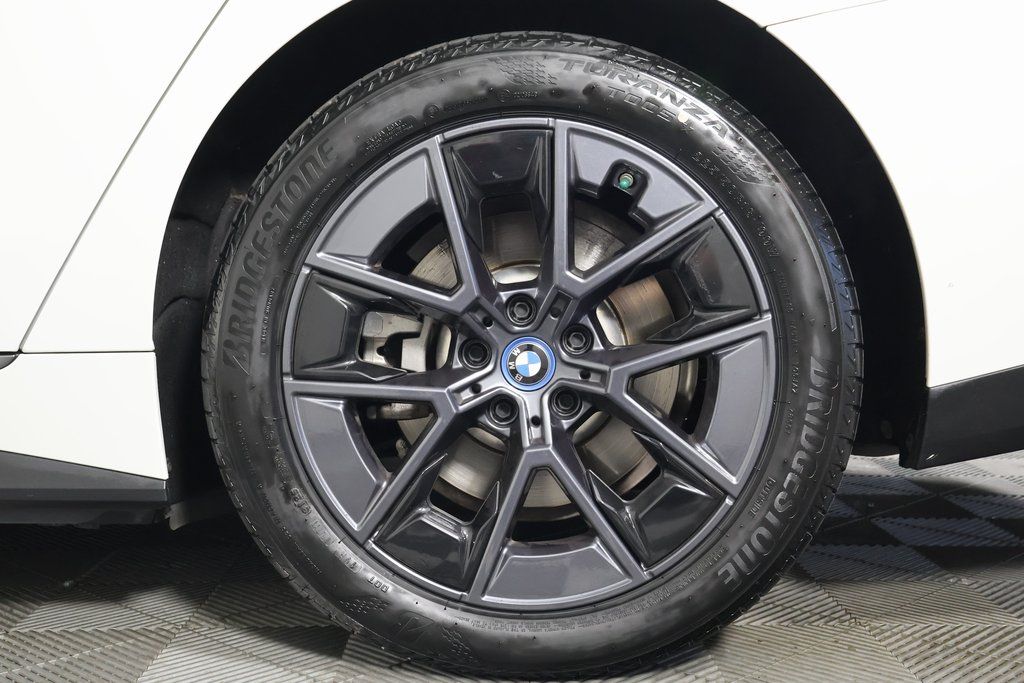 Thumbnail: 2024 BMW i4 - 8