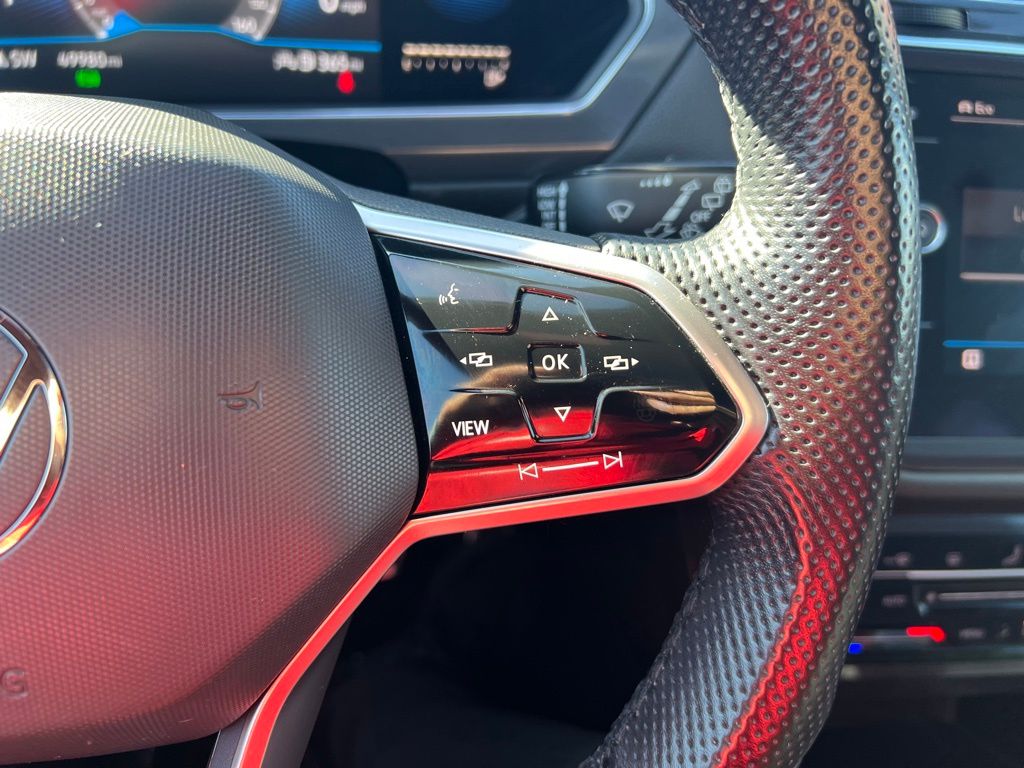 Thumbnail: 2022 Volkswagen Tiguan - 22