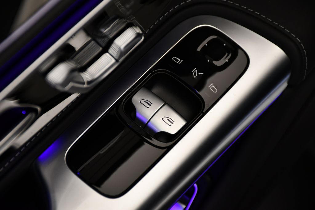 Thumbnail: 2026 Mercedes-Benz AMG GT - 32