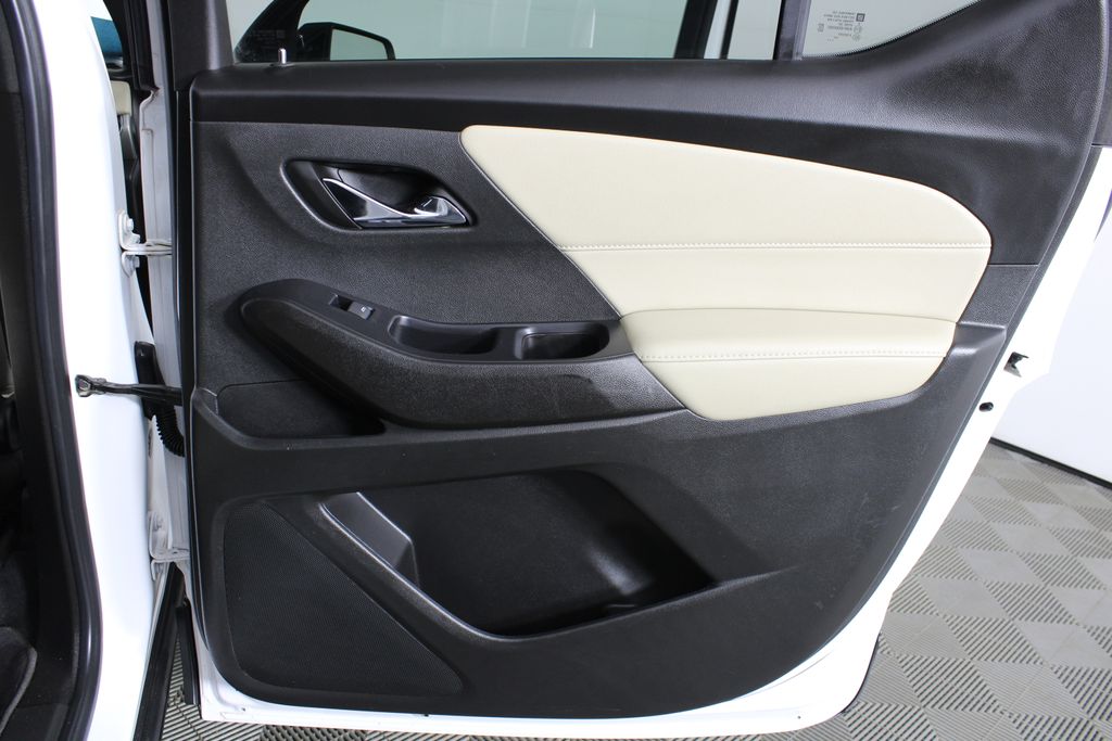 Used 2022 Chevrolet Traverse for sale in 