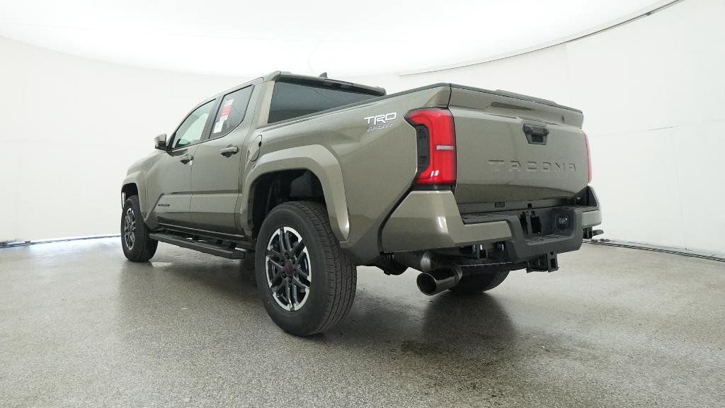 Thumbnail: 2025 Toyota Tacoma - 10