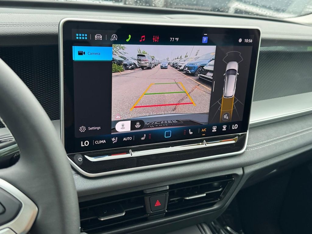 New 2026 Platinum Gray Metallic Volkswagen 2.0T SE image 22