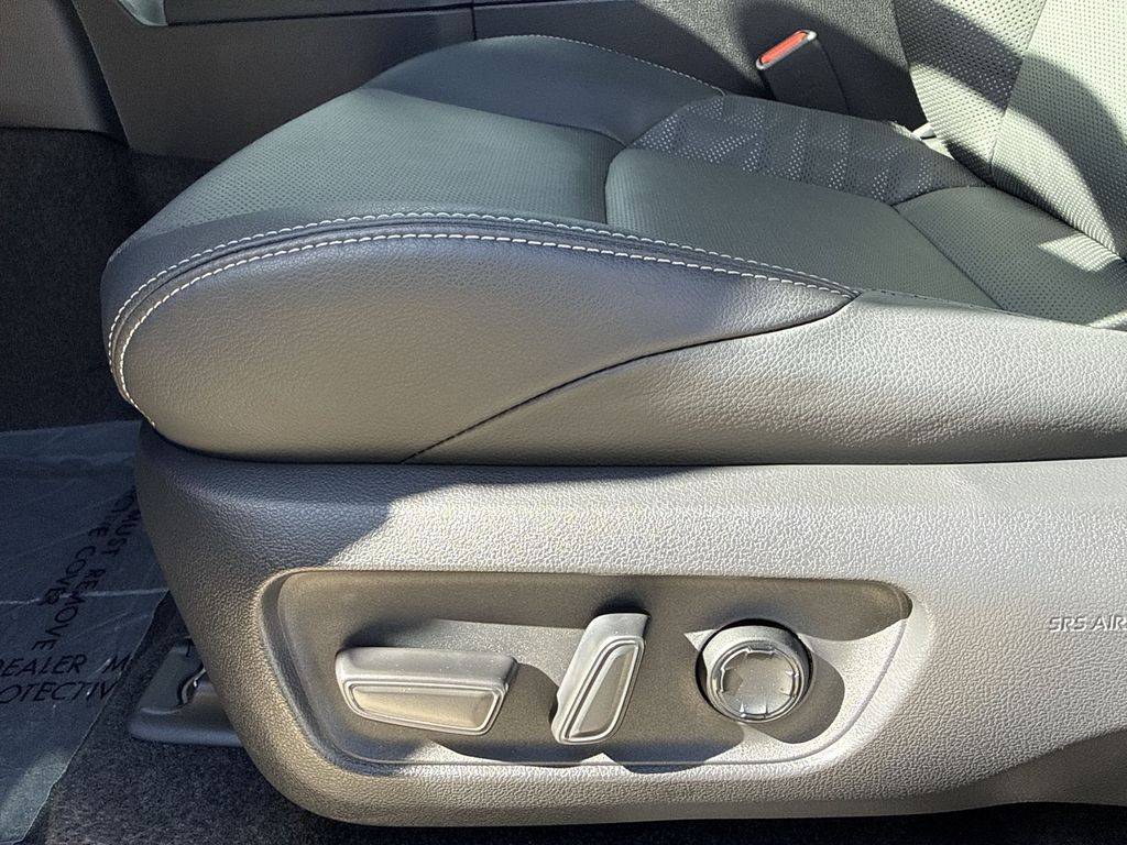 Thumbnail: 2025 Toyota 4Runner - 14