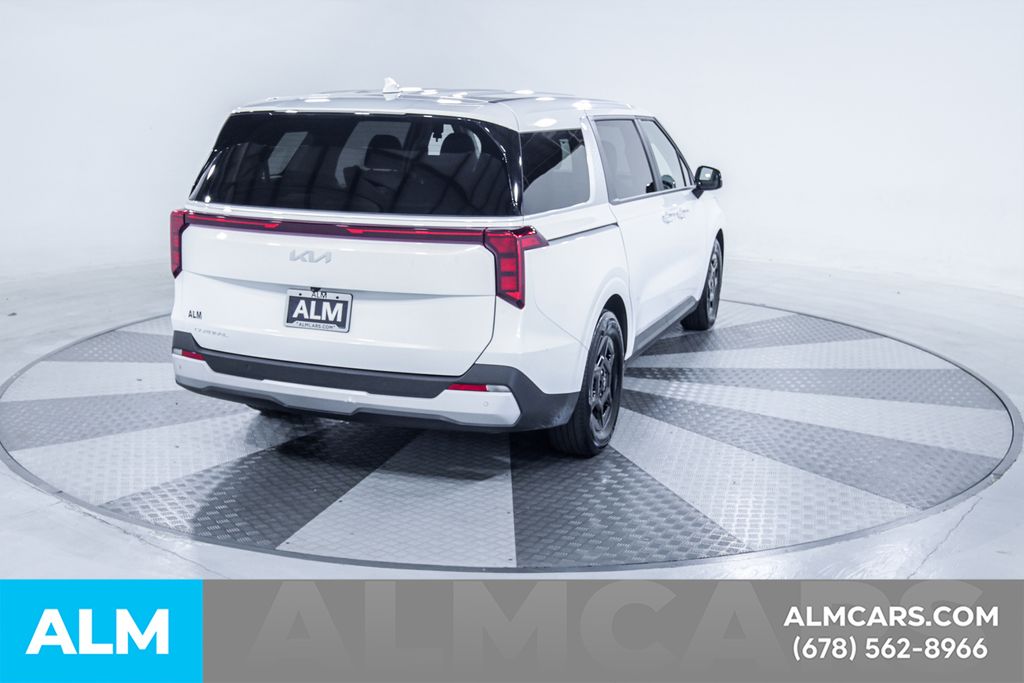 Used 2025 White Kia LXS image 9