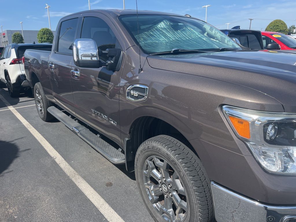 Thumbnail: 2018 Nissan Titan - 3