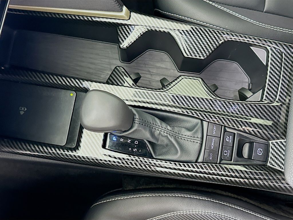 Thumbnail: 2025 Toyota Camry - 16
