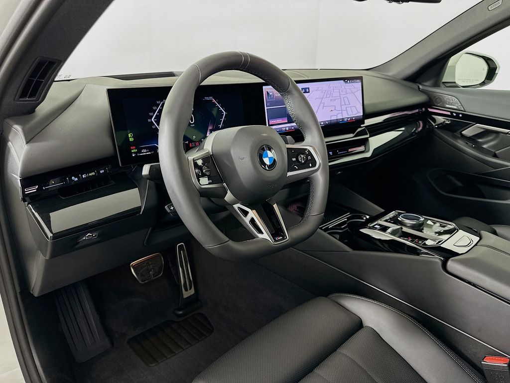 Thumbnail: 2025 BMW 5 Series - 9