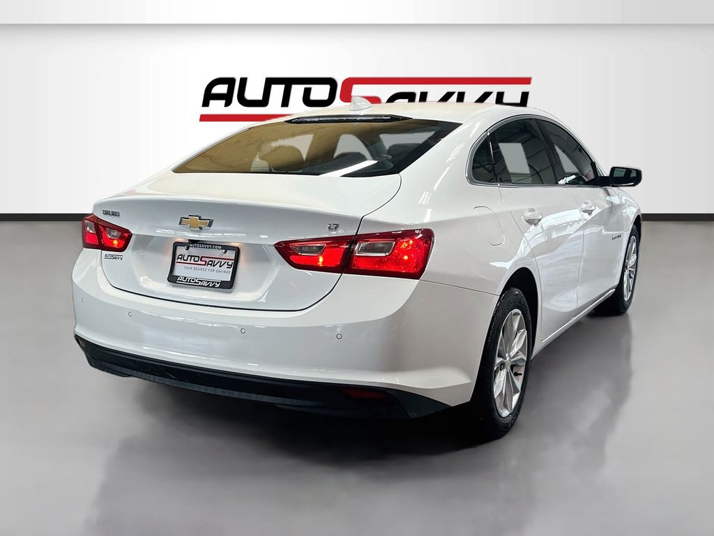 Used 2025 Summit White Chevrolet LT image 7