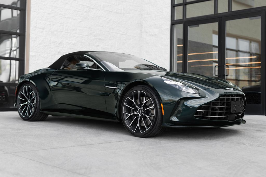 2026 Aston Martin Vantage 4.0 V8 Roadster's photo