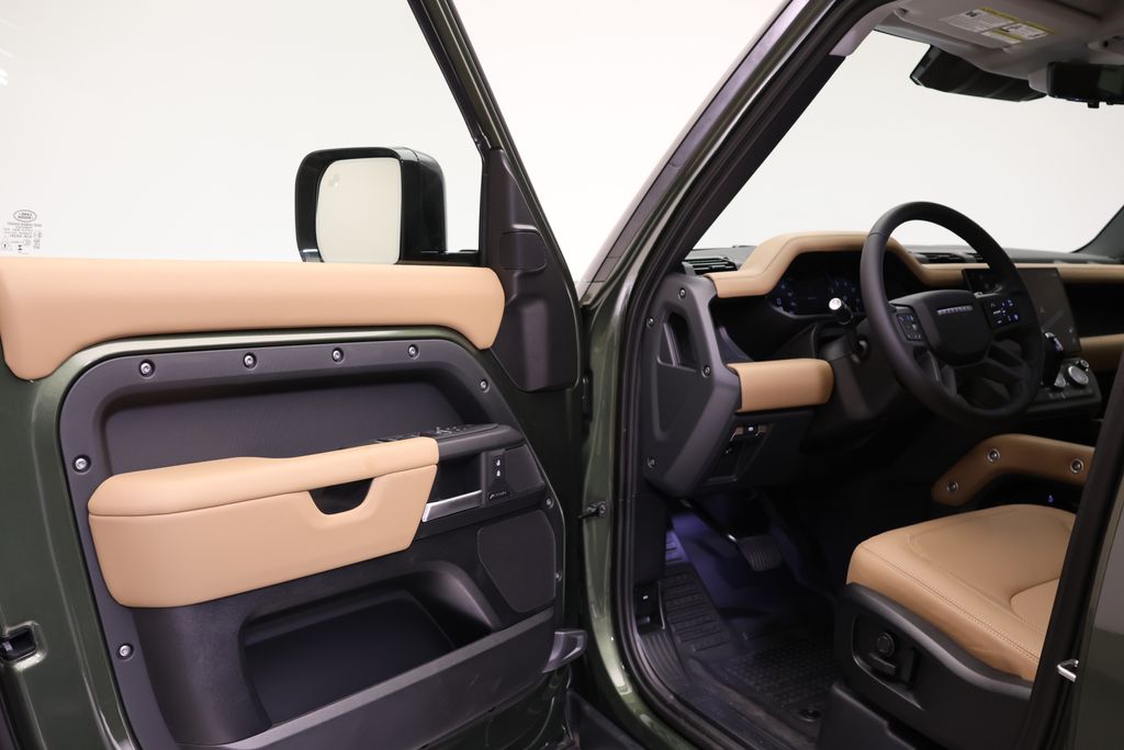 Thumbnail: 2026 Land Rover Defender - 28