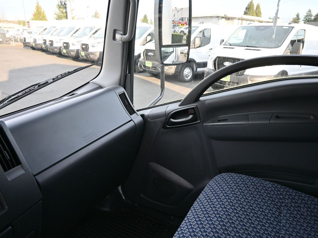 2024 Isuzu NPR HD 