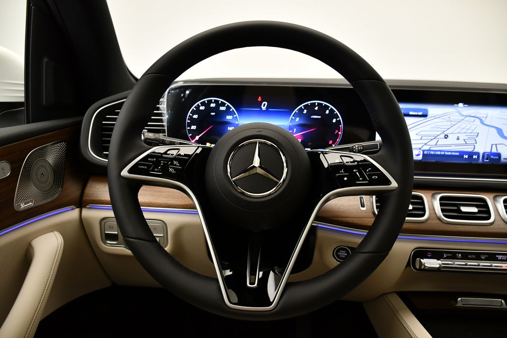 Thumbnail: 2025 Mercedes-Benz GLE - 21