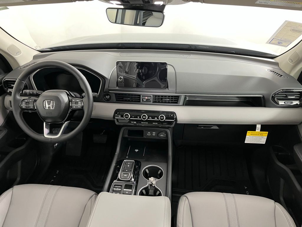 Thumbnail: 2025 Honda Pilot - 17