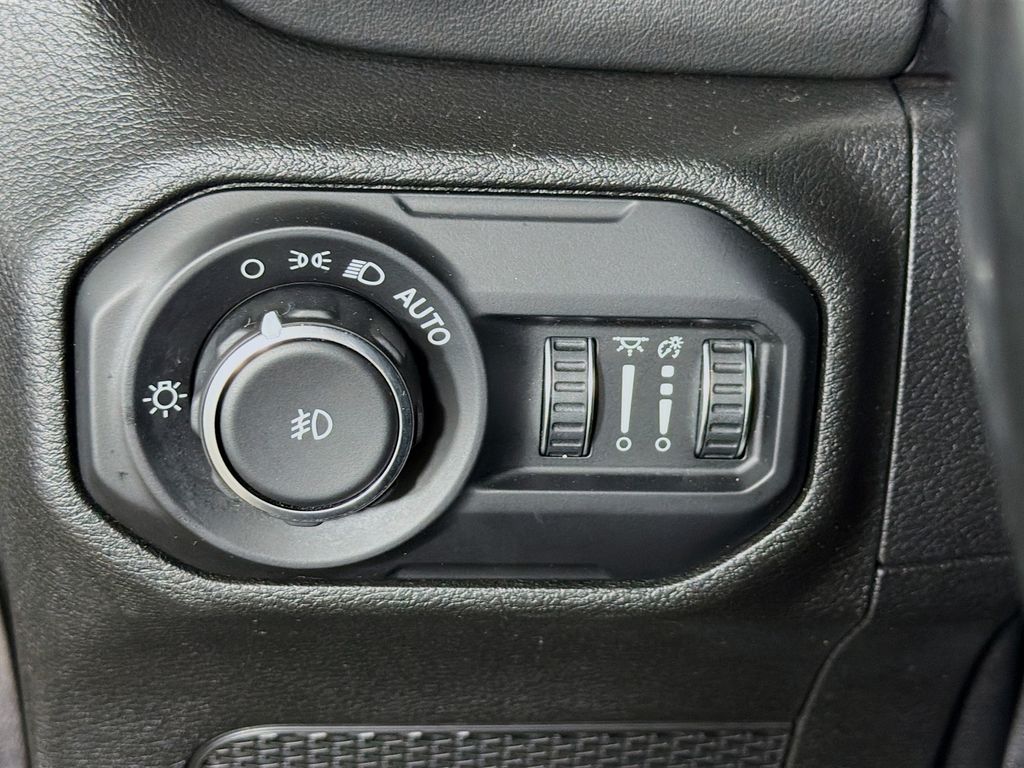 Used 2021 Jeep Wrangler SUV
