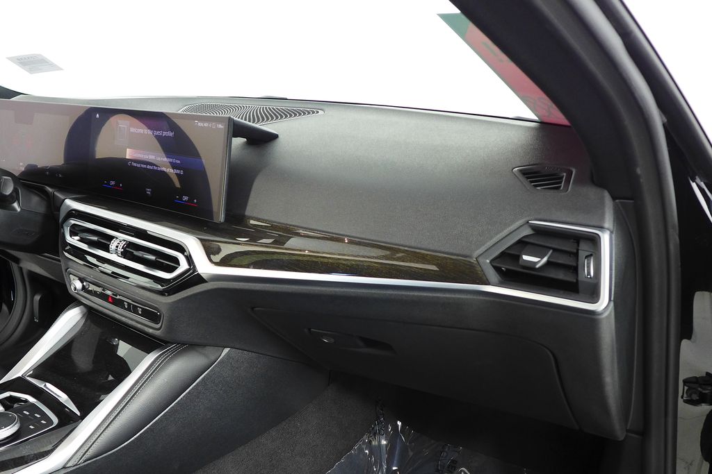 Thumbnail: 2023 BMW i4 - 14