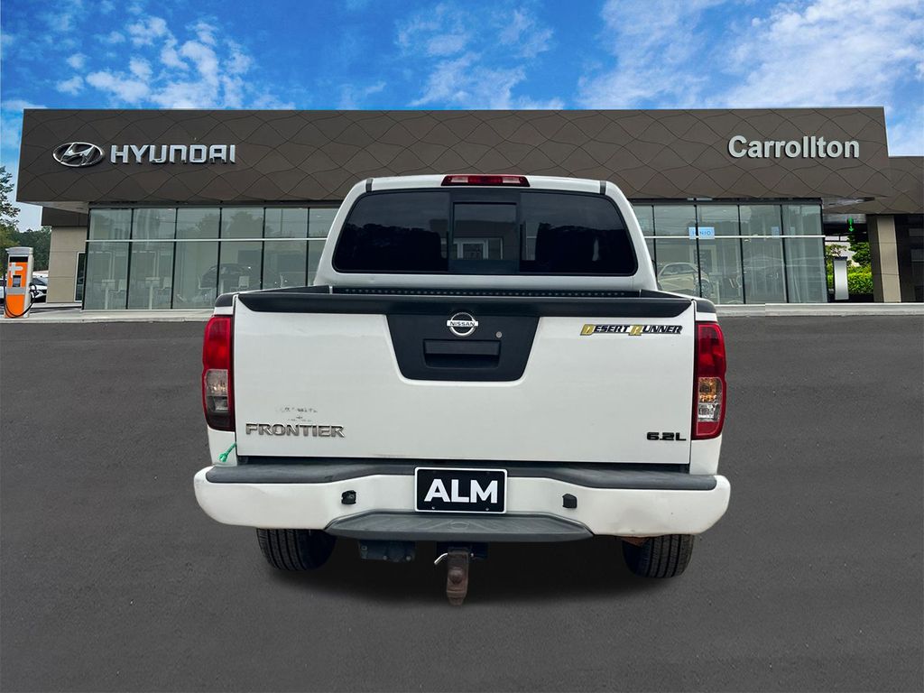 Used 2015 White Nissan Desert Runner image 6