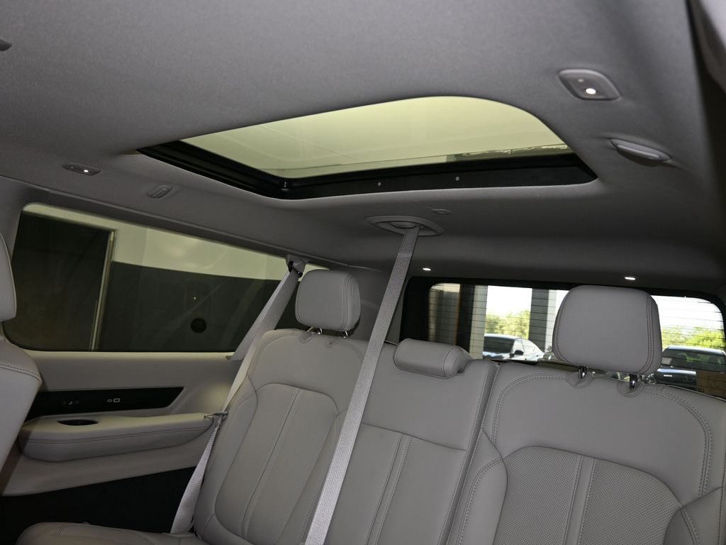 Used 2024 Diamond Black Crystal Pearlcoat Jeep Base image 42