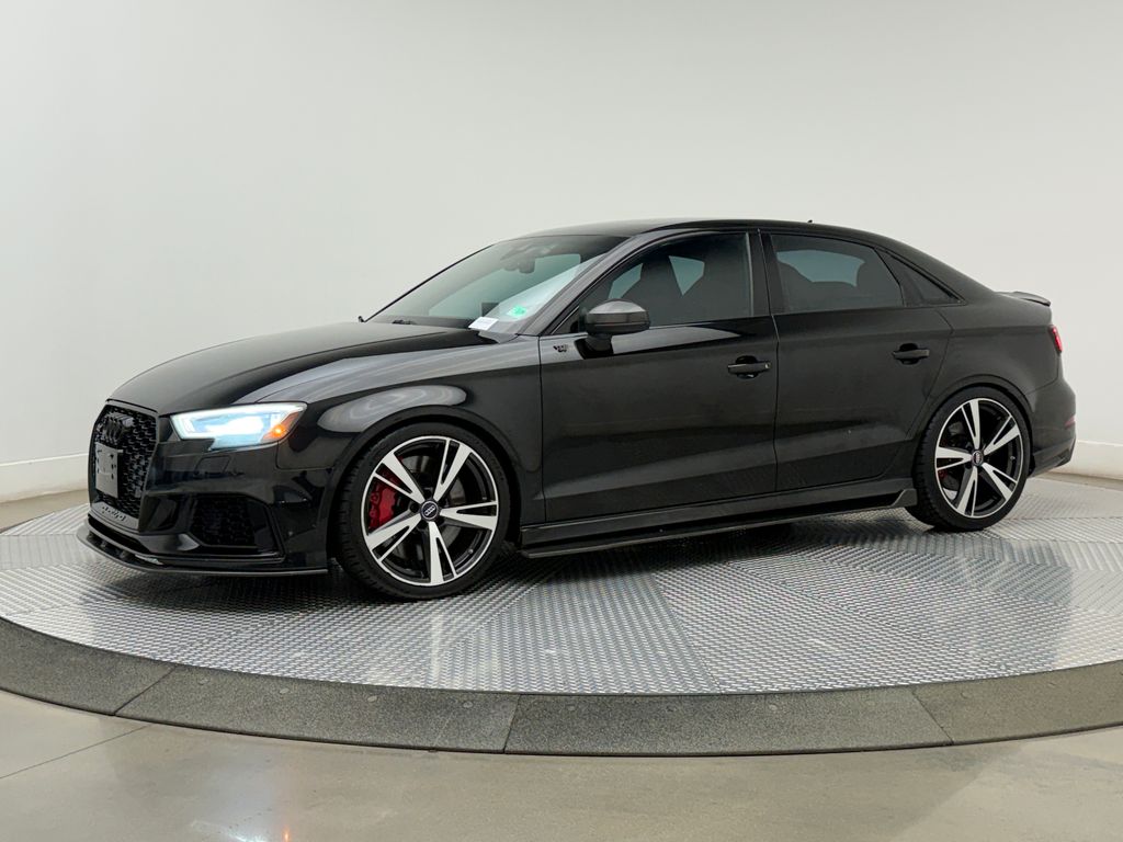 Thumbnail: 2018 Audi RS 3 - 6